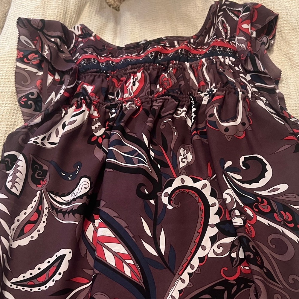 LOFT Women's Blouse in Purple and Red Paisley
